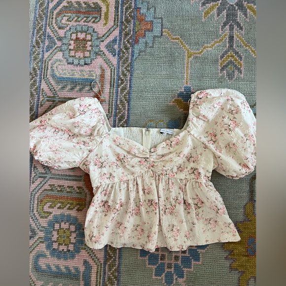 English Factory Textured Floral Top - Picture 4 of 5